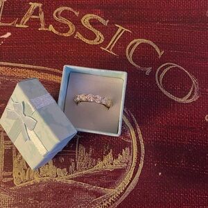 Dazzling Gold Women's Ring with Clear Stones